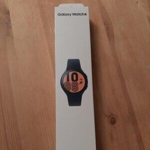 Samsung Galaxy Watch 4 44mm brand new product